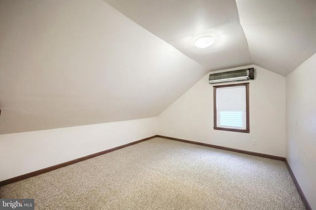 2180 HESS RD, York, PA 17404