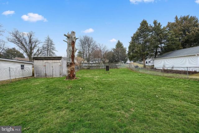 2180 HESS RD, York, PA 17404