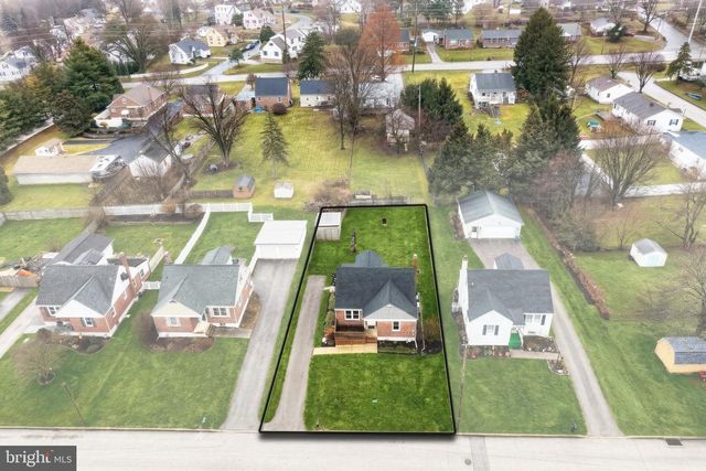 2180 HESS RD, York, PA 17404