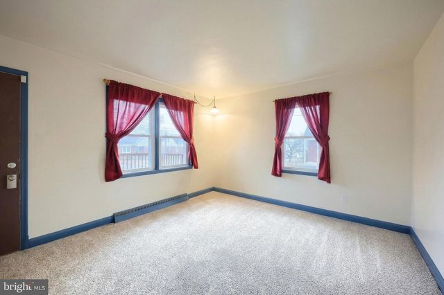 2180 HESS RD, York, PA 17404