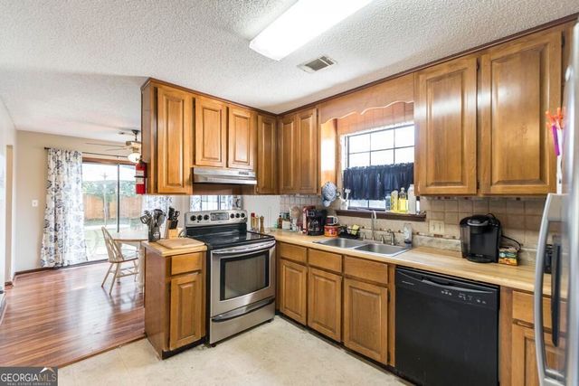 117 Cherren Dale Drive, Warner Robins, GA 31088