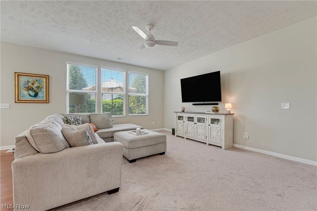 8024 Parkcroft Drive, Mentor, OH 44060