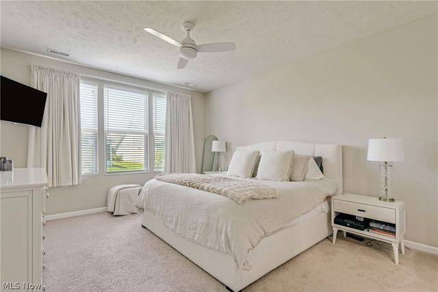 8024 Parkcroft Drive, Mentor, OH 44060