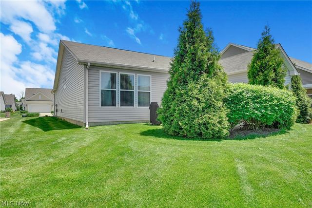 8024 Parkcroft Drive, Mentor, OH 44060