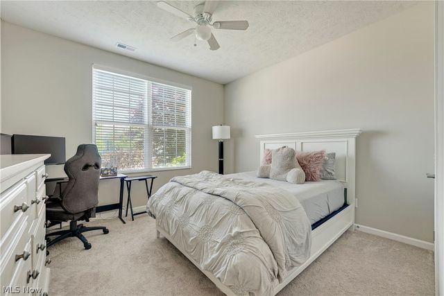 8024 Parkcroft Drive, Mentor, OH 44060