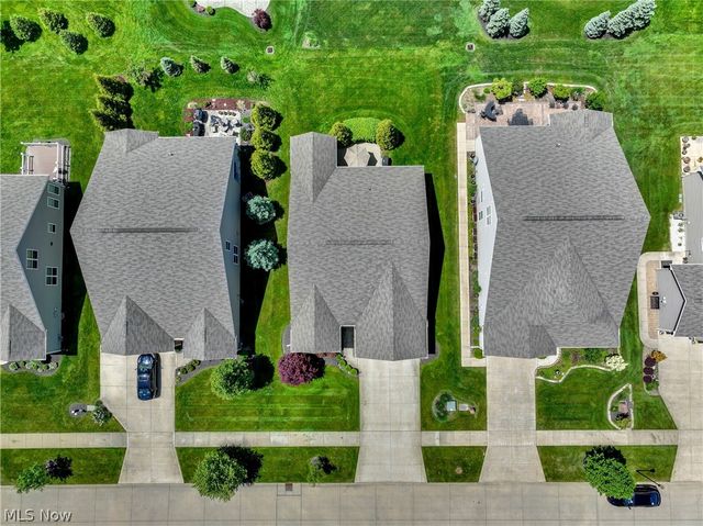 8024 Parkcroft Drive, Mentor, OH 44060