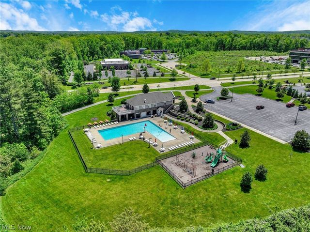 8024 Parkcroft Drive, Mentor, OH 44060
