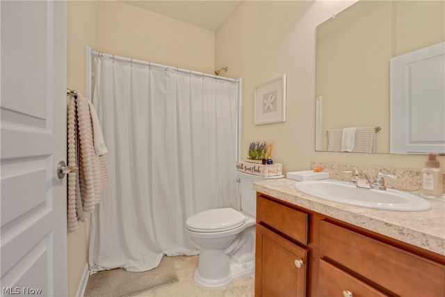 8024 Parkcroft Drive, Mentor, OH 44060