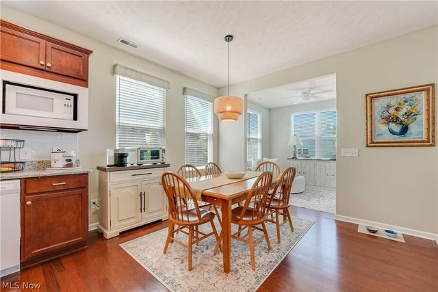 8024 Parkcroft Drive, Mentor, OH 44060