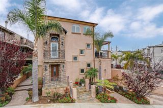 594 1st, Hermosa Beach, CA 90254