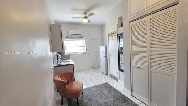 1105 NE 119th St A, Biscayne Park, FL 33161