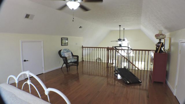 843 Elk Lick Road, Olympia, KY 40358