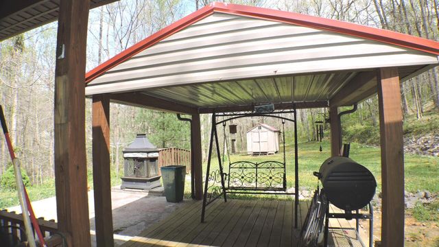 843 Elk Lick Road, Olympia, KY 40358