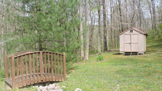 843 Elk Lick Road, Olympia, KY 40358