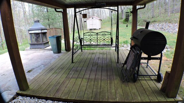 843 Elk Lick Road, Olympia, KY 40358