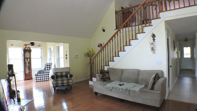 843 Elk Lick Road, Olympia, KY 40358