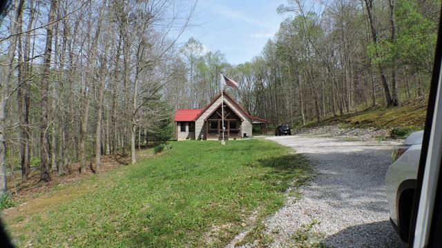 843 Elk Lick Road, Olympia, KY 40358