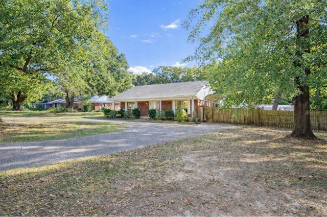 6675 Oak E Drive, Theodore, AL 36582