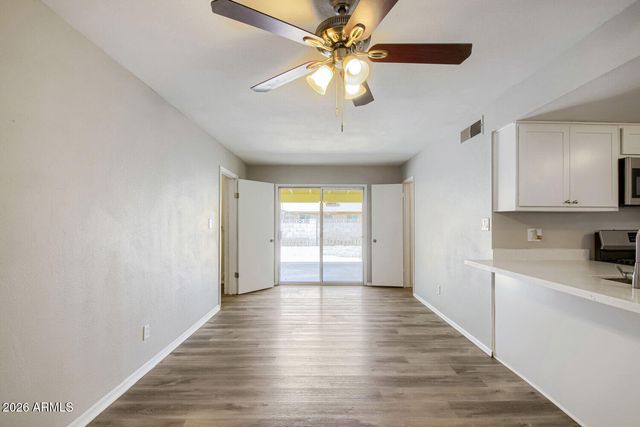 1946 W KERRY Lane, Phoenix, AZ 85027
