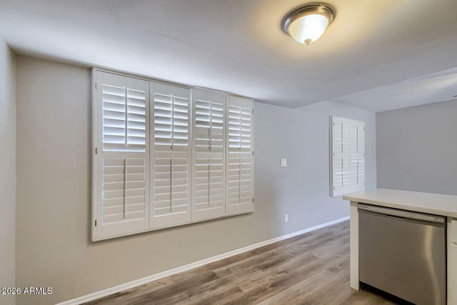 1946 W KERRY Lane, Phoenix, AZ 85027