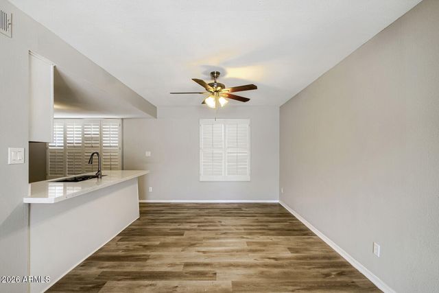 1946 W KERRY Lane, Phoenix, AZ 85027
