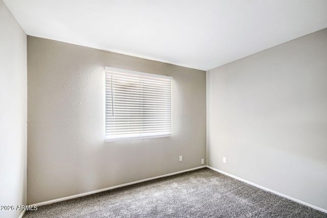 1946 W KERRY Lane, Phoenix, AZ 85027