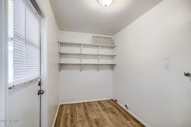 1946 W KERRY Lane, Phoenix, AZ 85027