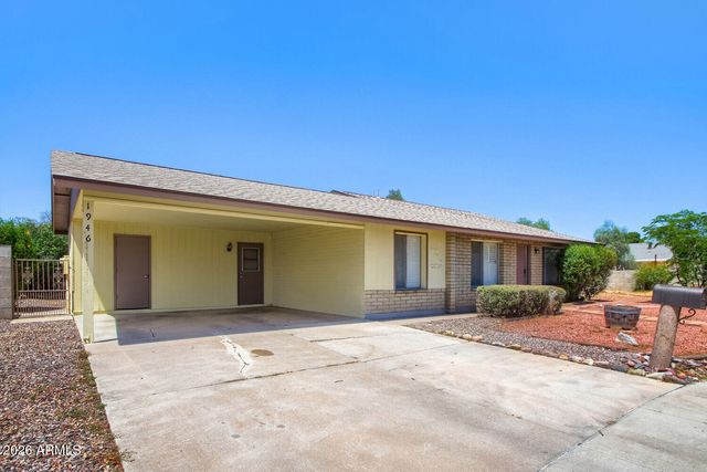 1946 W KERRY Lane, Phoenix, AZ 85027