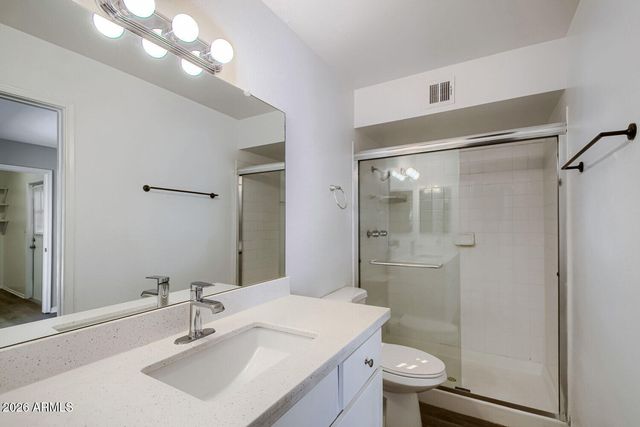 1946 W KERRY Lane, Phoenix, AZ 85027