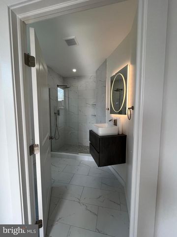 1641 N NEWKIRK ST, Philadelphia, PA 19121