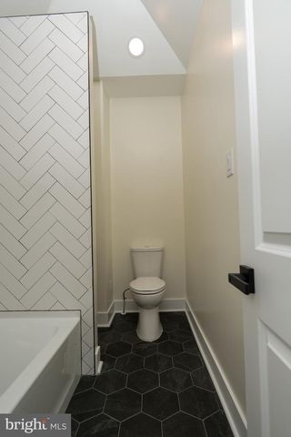 5751 RODMAN ST, Philadelphia, PA 19143