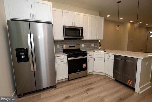 5751 RODMAN ST, Philadelphia, PA 19143