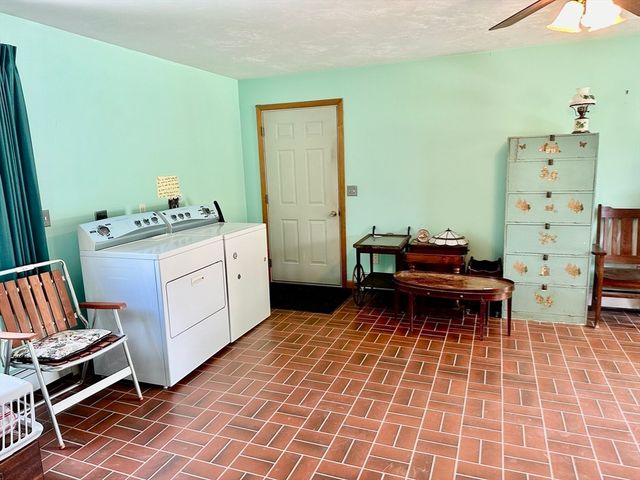 748 River St 1, Palmer, MA 01069