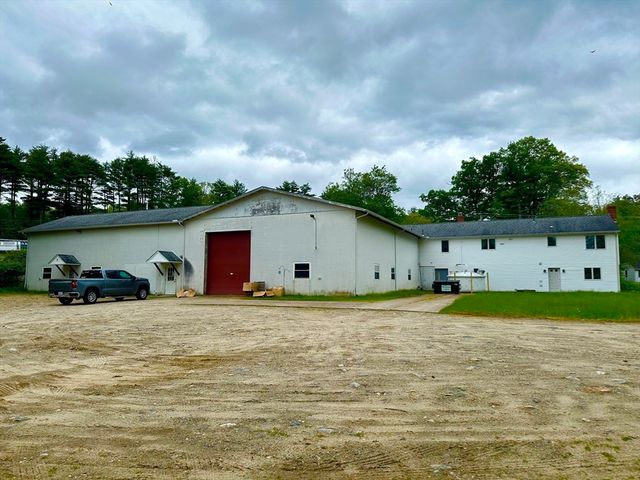 748 River St 1, Palmer, MA 01069
