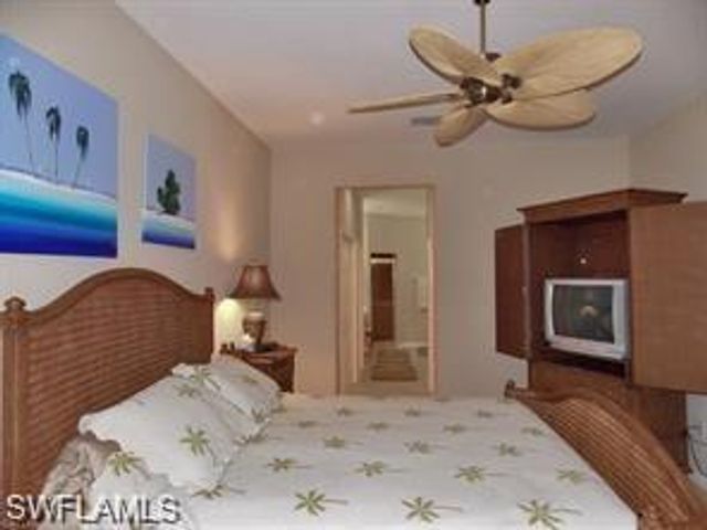 3985 Deer Crossing CT 201, Naples, FL 34114