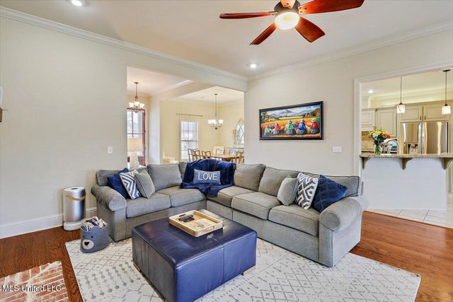 208 Grand Oak Boulevard, Clinton, MS 39056