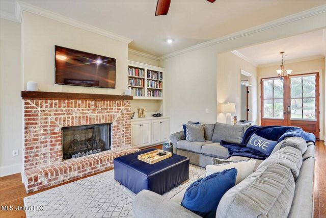 208 Grand Oak Boulevard, Clinton, MS 39056