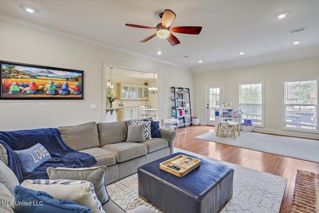 208 Grand Oak Boulevard, Clinton, MS 39056