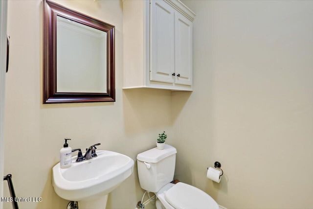 208 Grand Oak Boulevard, Clinton, MS 39056