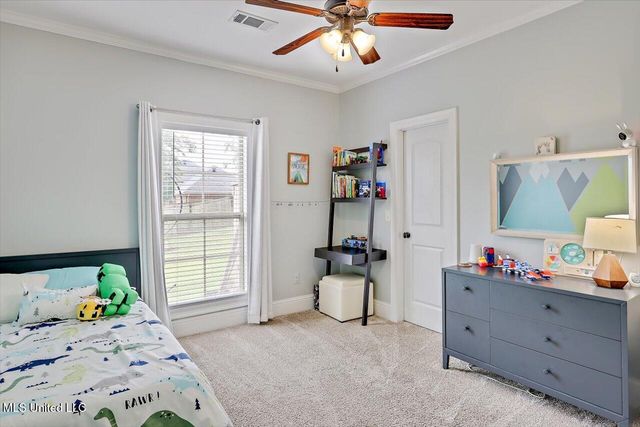 208 Grand Oak Boulevard, Clinton, MS 39056