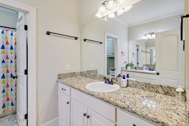 208 Grand Oak Boulevard, Clinton, MS 39056