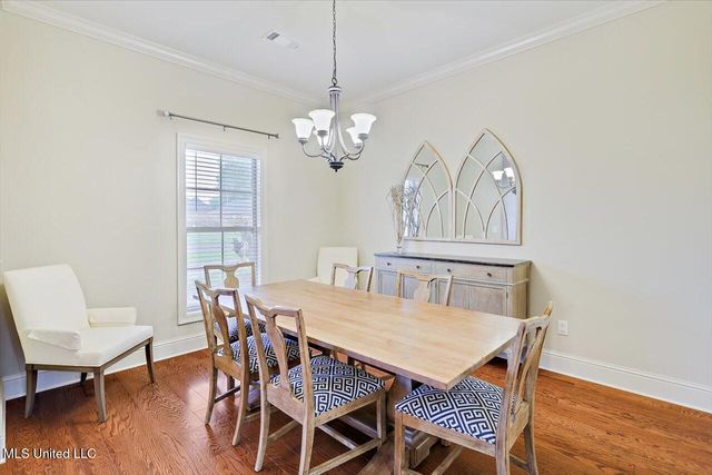 208 Grand Oak Boulevard, Clinton, MS 39056