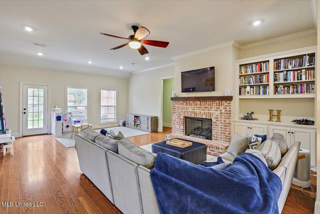 208 Grand Oak Boulevard, Clinton, MS 39056