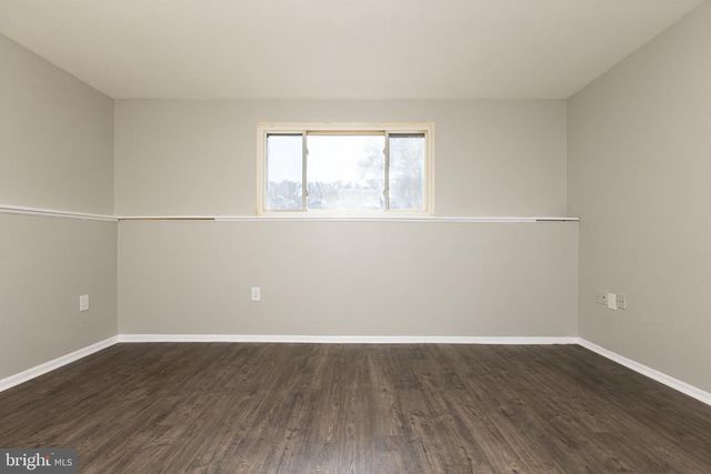 221 W DEER PARK RD, Gaithersburg, MD 20877