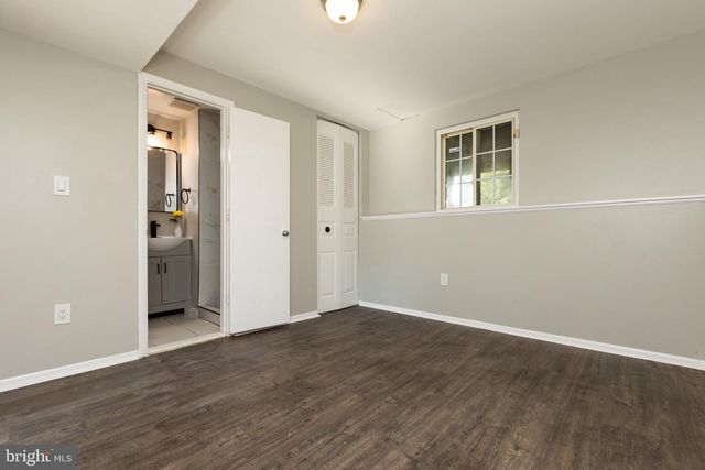 221 W DEER PARK RD, Gaithersburg, MD 20877