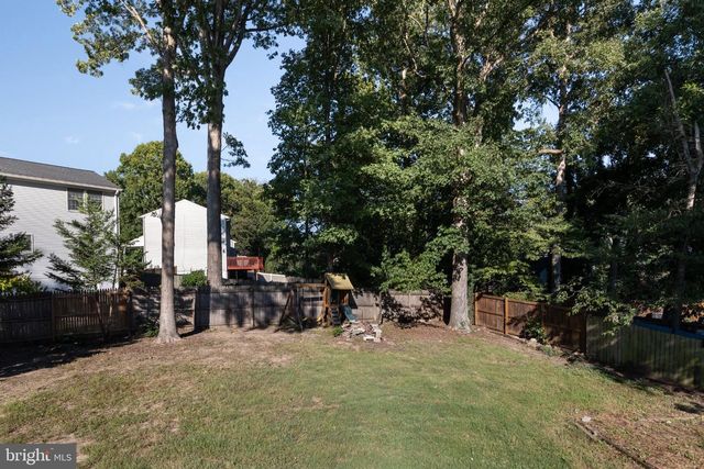 221 W DEER PARK RD, Gaithersburg, MD 20877