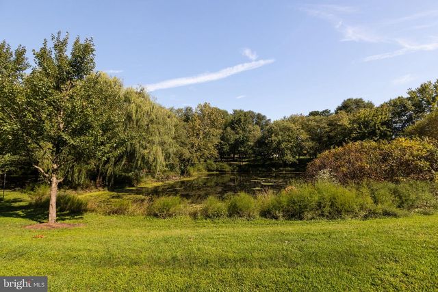 221 W DEER PARK RD, Gaithersburg, MD 20877