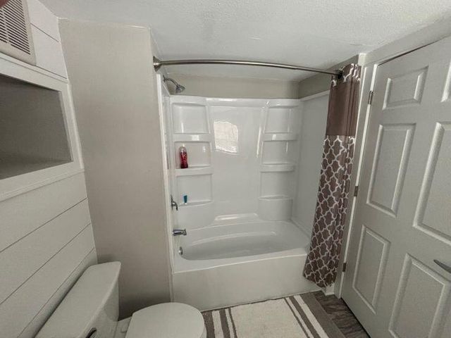 N64W21021 Mill ROAD, Menomonee Falls, WI 53051