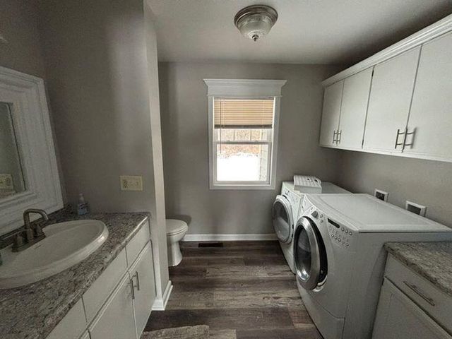 N64W21021 Mill ROAD, Menomonee Falls, WI 53051