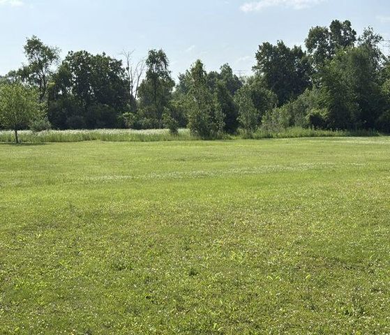 N64W21021 Mill ROAD, Menomonee Falls, WI 53051